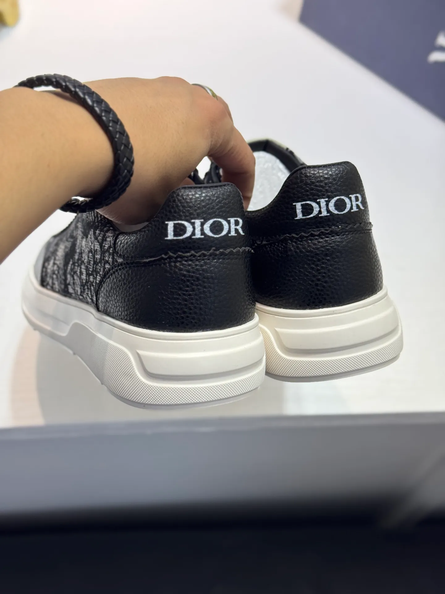 Men's Men's Shoes💰420【New Style】🦑🦑Dior🔥Christan Dior (Dior) hot style [new style] ⚠⚠️Top purchasing 🔍🔍men's casual shoes, upper cowhide stitched with Dijia special fabrics, soles: original soles specially provided by the original factory, exclusive movable molded soles super comfortable, original factory single goods, 🔍🔍high-quality multi-color splicing design, exquisite workmanship, unique, Sheepskin lining💪Details determine quality, we only make shoes with care, you can enter and leave the counter at will, welcome to compare🇮🇹Size: 38-44 (45 customized